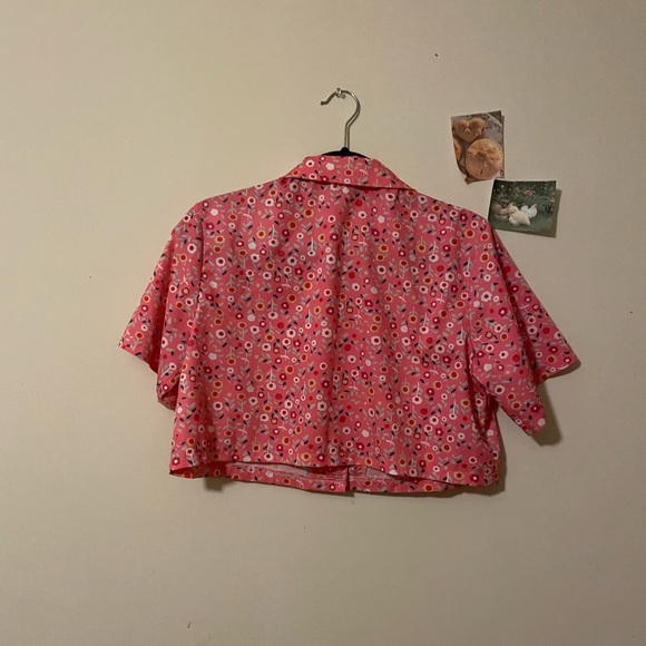 Cropped button up💿🌸🫧 - Picture 3 of 7